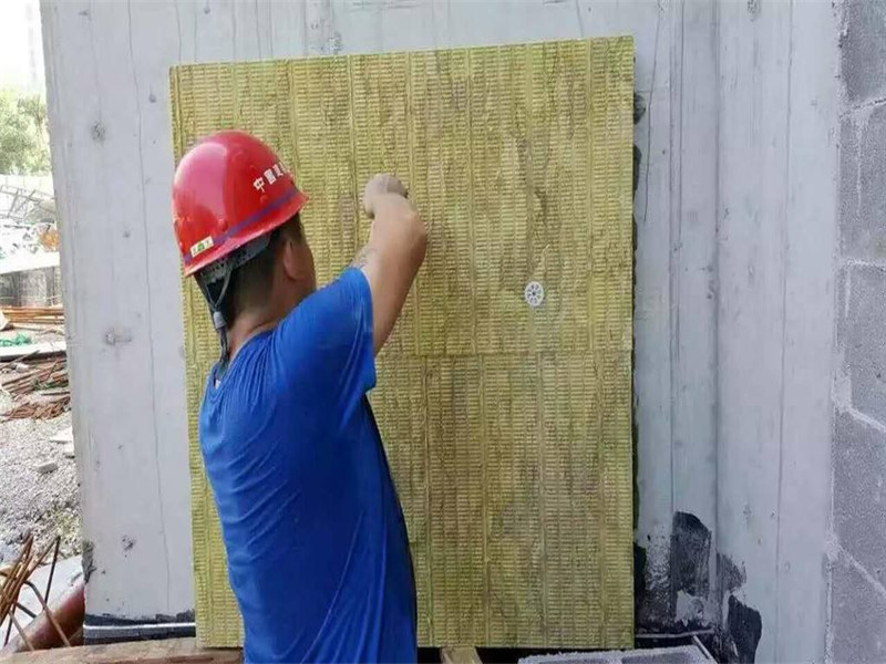 雞西保溫巖棉板供應